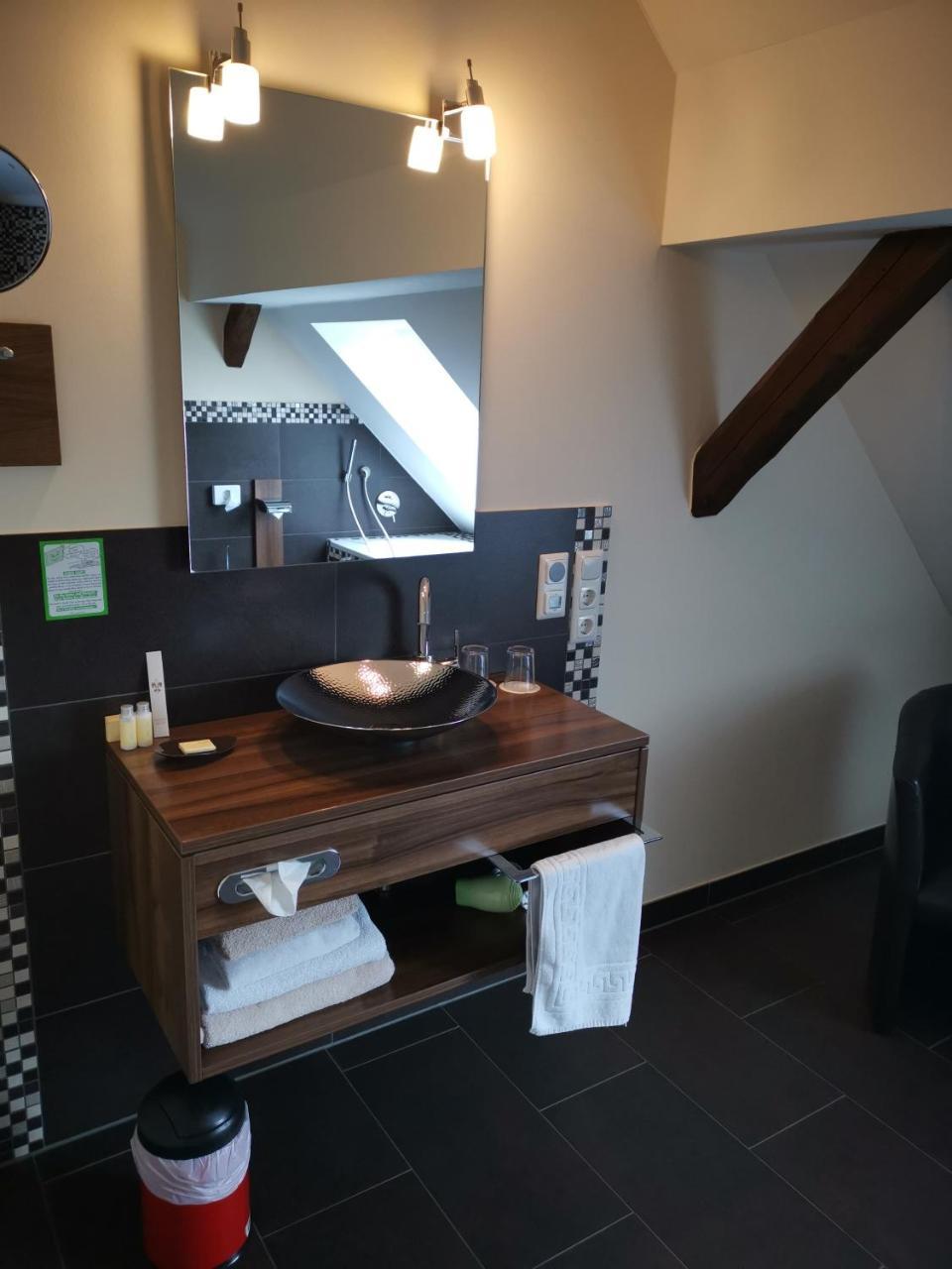 Hotel Stadt Steinheim Екстер'єр фото